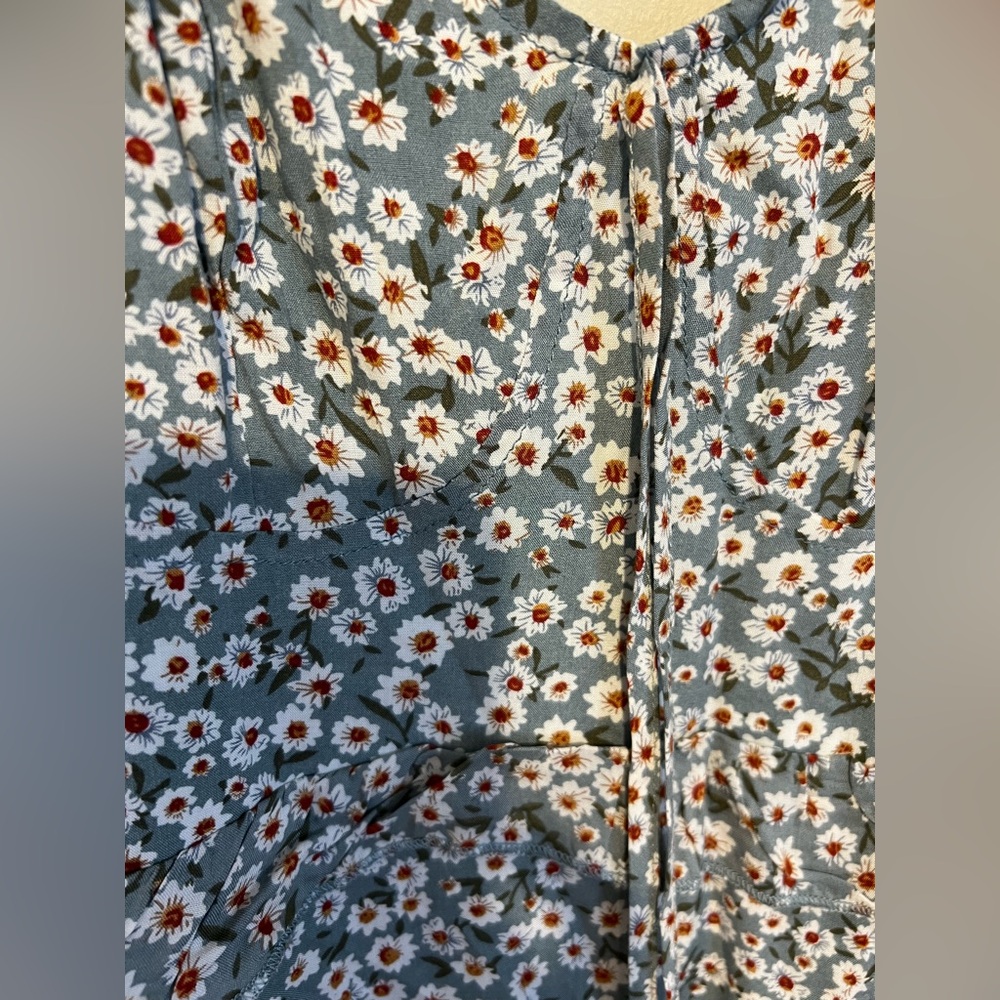 Floral Ruffle Dress - Picture 3 of 4